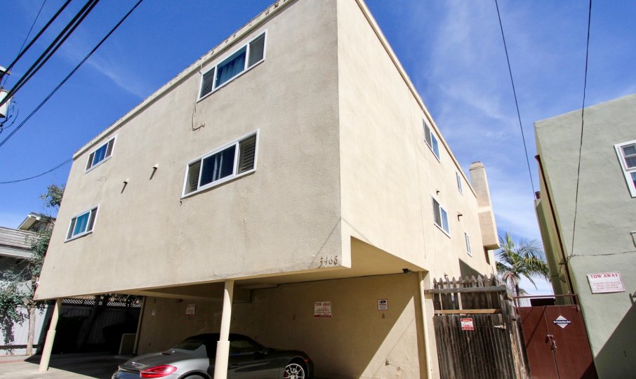 Manhattan Condominiums Mission Beach CA